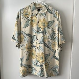 Tommy Bahama button up size M
